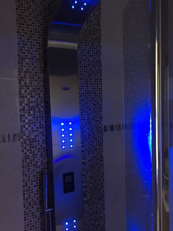 Le Love Spa Lyon Dış mekan fotoğraf