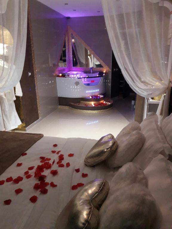 Le Love Spa Lyon Dış mekan fotoğraf
