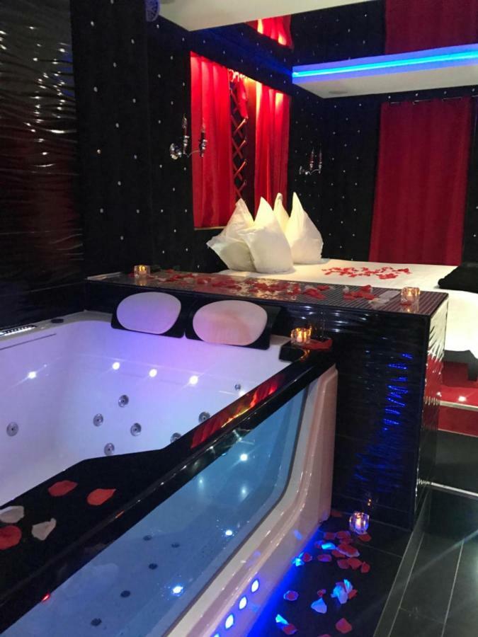 Le Love Spa Lyon Dış mekan fotoğraf